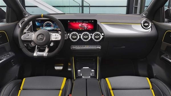 【80君快讯】梅赛德斯-AMG GLA 45/45 S官图
