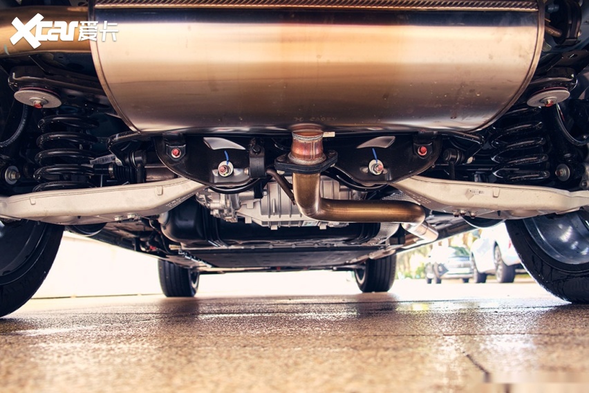 又帅又快又省油试驾魏牌摩卡dhtphev