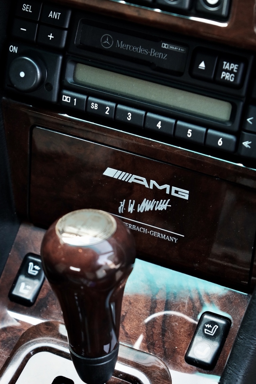 珠联璧合之作:梅赛德斯—奔驰E500AMG(W124)