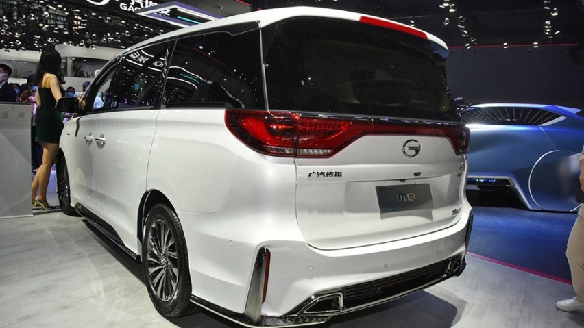 30万左右买商务MPV，传祺M8新车能买吗？