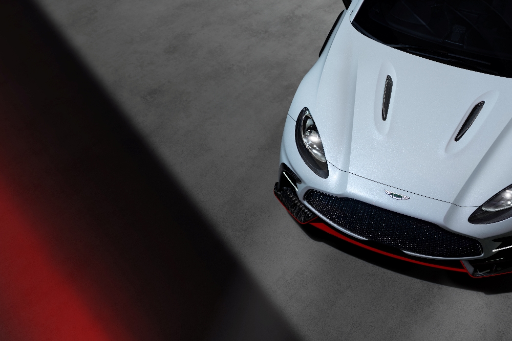 �����ن��³�  ��˹�D���R��DBX S