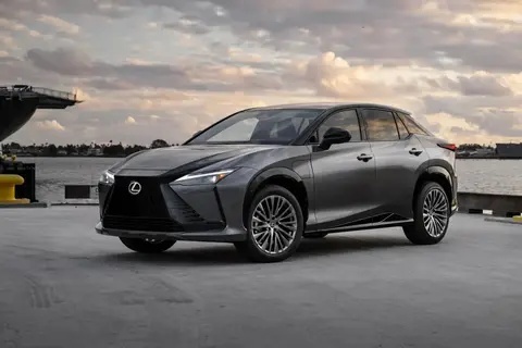 【E汽车】售约32万元起，2025款雷克萨斯RZ官图发布