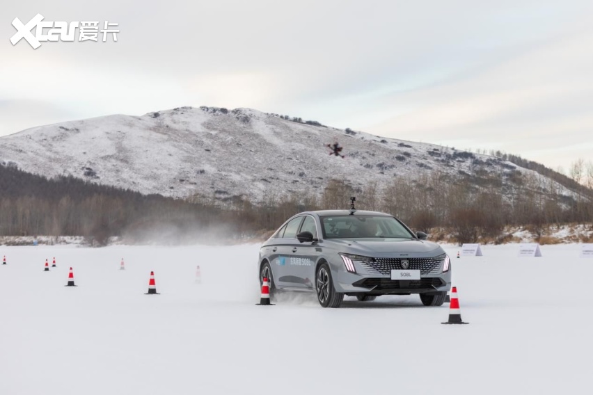零下30℃的极限挑战：凡尔赛C5X和508L征服2025极寒驾控安全验