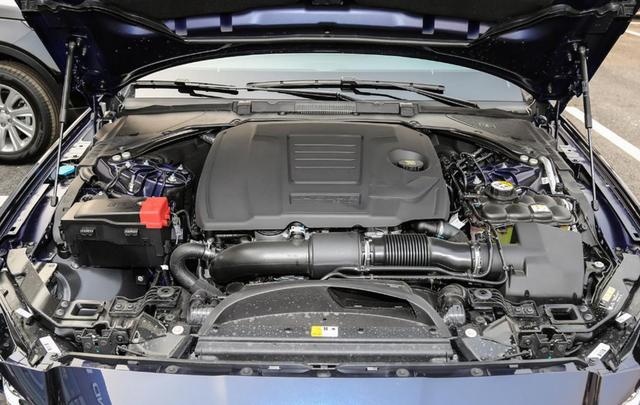 豪华车接地气！3款近期降价的中大型豪车，最高直降21.2万