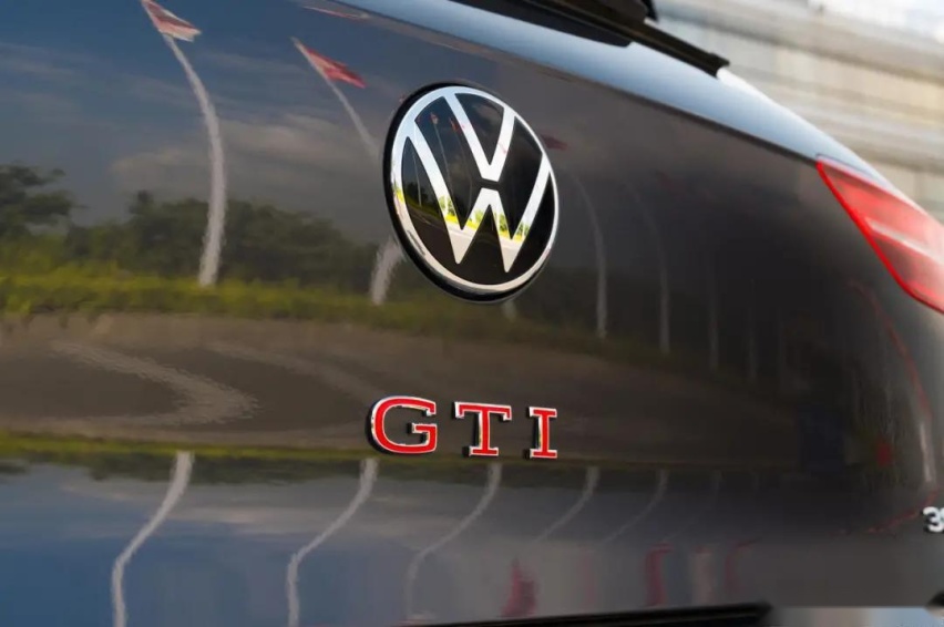 一次开够8代高尔夫GTI，告诉你为什么买它要趁早！