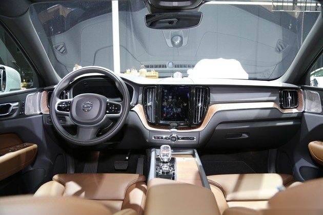 别看BBA了！ 沃尔沃XC60只要37.39万元起 全系配混动
