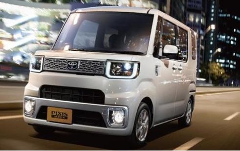 五菱神车膨胀了 转行卖纯电轿车 续航或可达250km