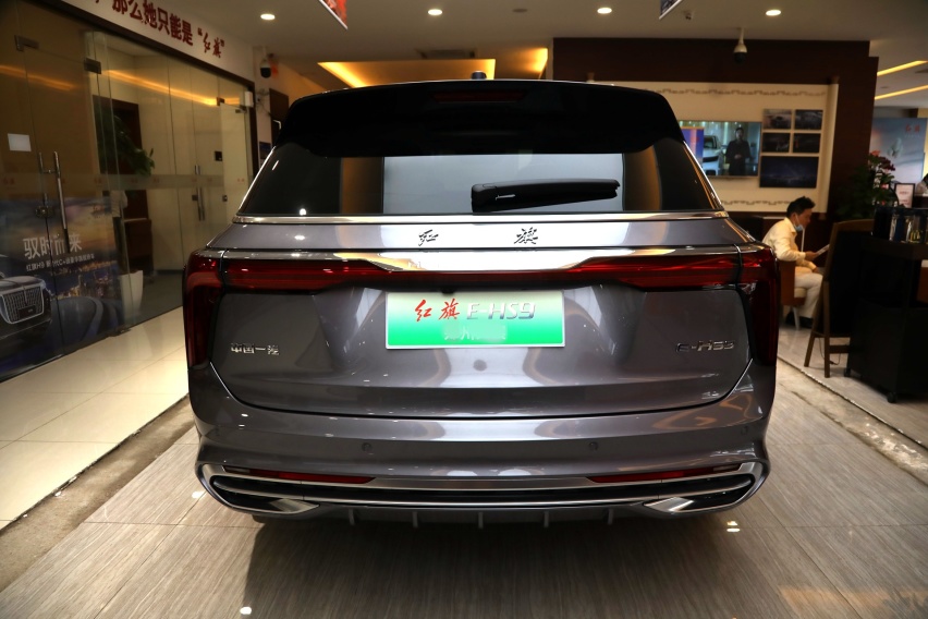 小号撩车：纯电动大型SUV 红旗E-HS9到店实拍 霸气十足
