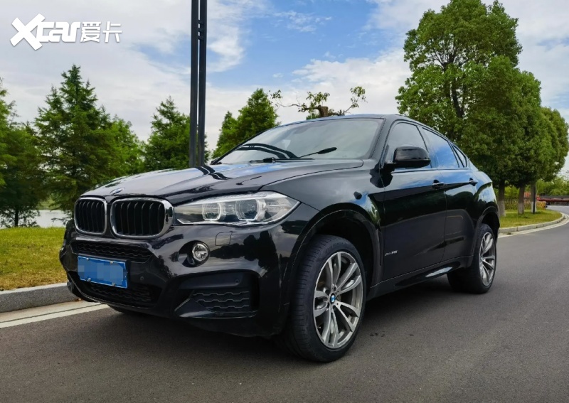 给宝马X6换电瓶，我只认瓦尔塔AGM