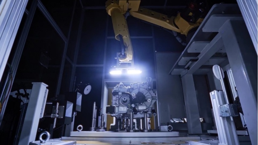 别克Electra E5试装车，于上汽通用武汉奥特能超级工厂下线