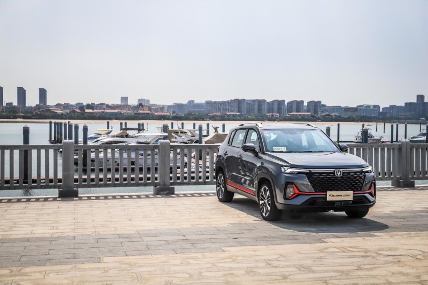 10万块买一台动力越级小型SUV？试驾长安CS35 PLUS