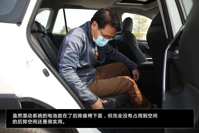 送豆腐要快又稳，除了车技好，还需要大师级底盘