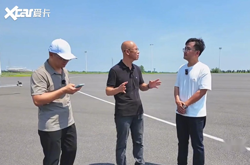 核心技术全家桶上车，腾势N8L详细解读，高净值家庭座驾该这样？