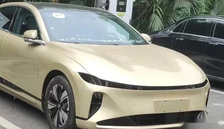 长安汽车全新启源序列首款车 启源A07路试谍照曝光