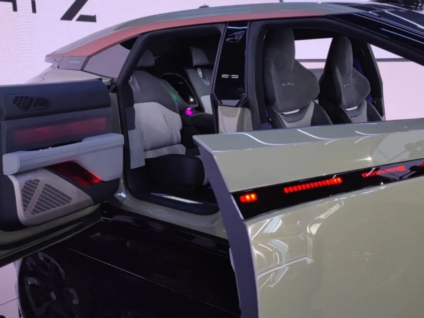 Cars01试驾丨让科幻照进现实 静态体验高合Hiphi Z