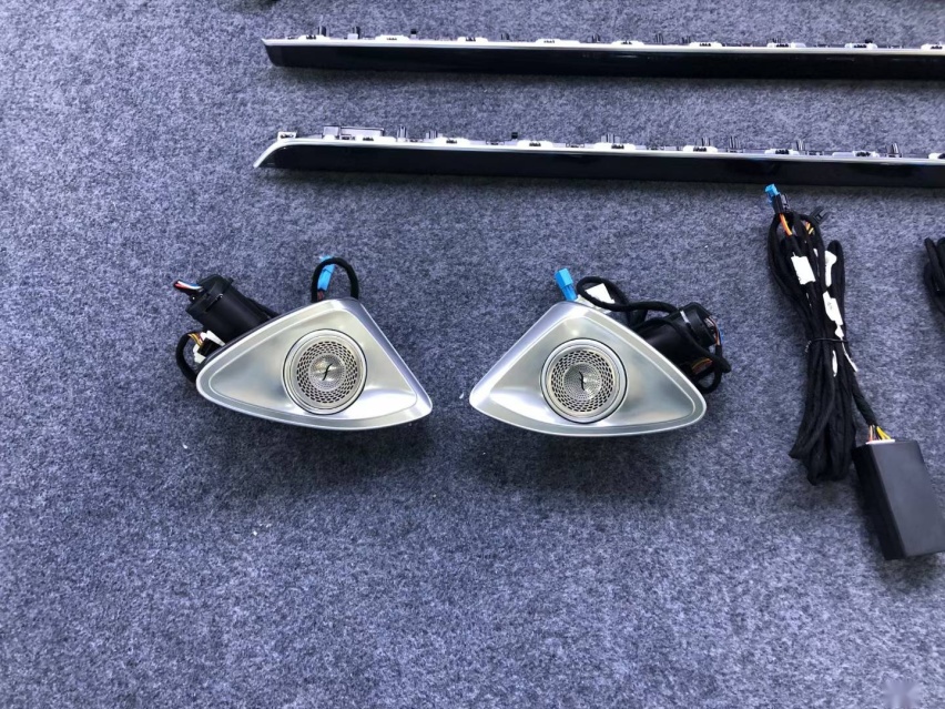 22款奔驰S400升级原厂主动式氛围灯+原厂4D旋转高音案例分享