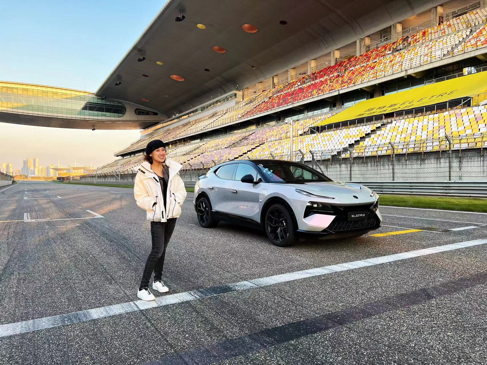 ܇ȫSUVˣ·˹Eletre՘^