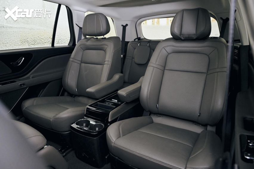 星辉、咖啡和雪花，全新林肯飞行家如何释放“温暖哲学”？