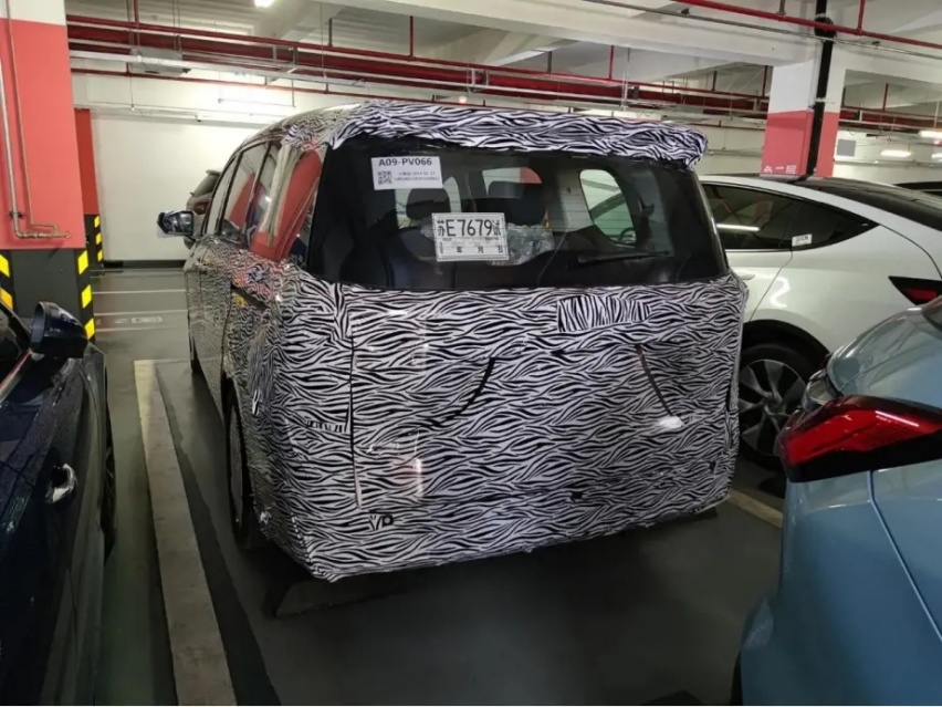 【e汽车】全新一代传祺M6实车谍照曝光