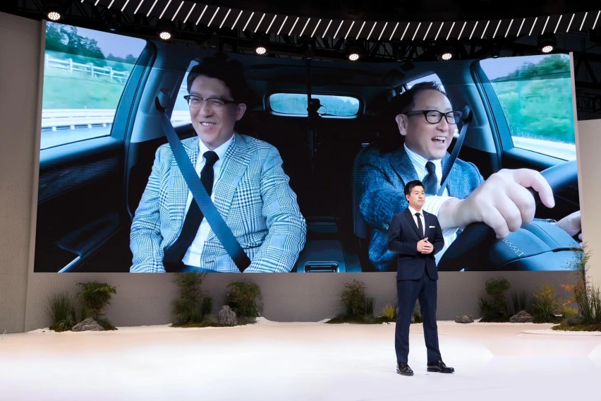 LEXUS雷克萨斯旗舰级豪华MPV全新一代LM全球首发