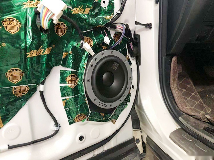 哈尔滨汽车隔音降噪哪家好？汉兰达汽车音响改装丹拿，隔音升级大