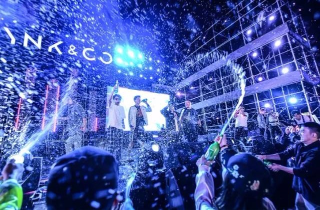 大批Co客突现草原那达慕，领克这次又在搞什么？