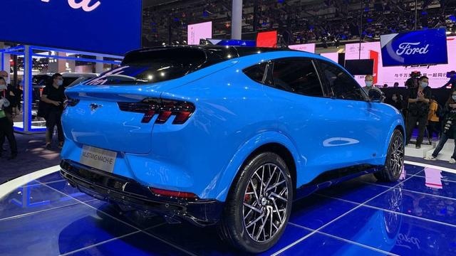 只相差6千元，特斯拉Model Y和福特Mach-E新车谁更值？