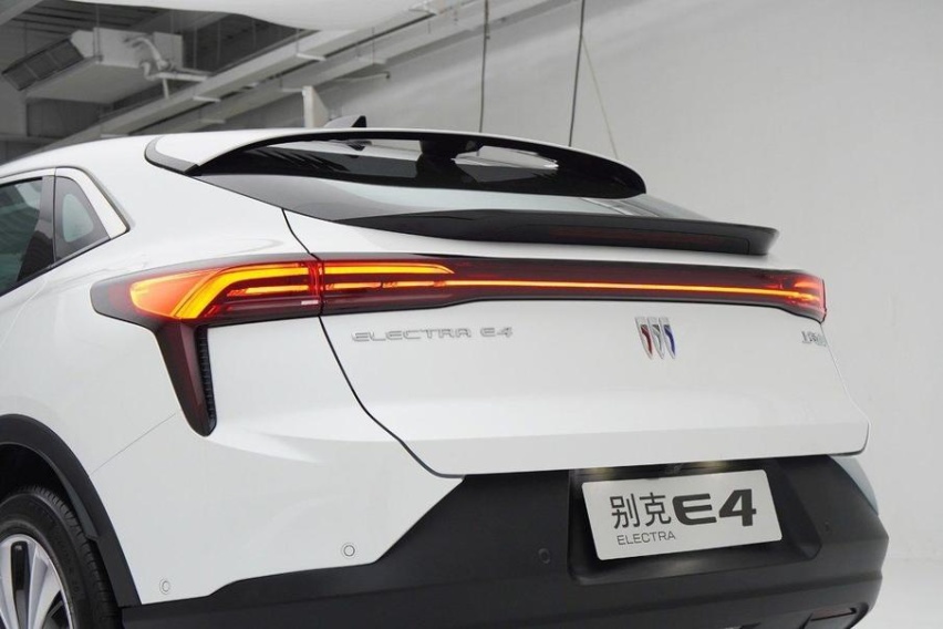 别克ELECTRA E4上市 推四款车型，售18.99万-25.99万