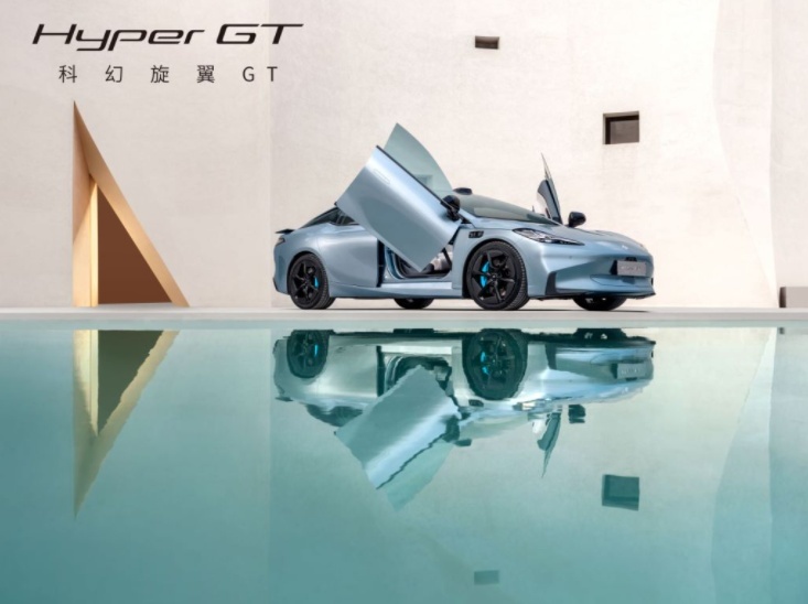 谁将会成为纯电豪华领域中的佼佼者？Hyper GT用实力给出了答案！