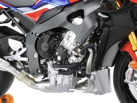 本田CBR1000RR-R，田宫1：12比例模型今年7月发售