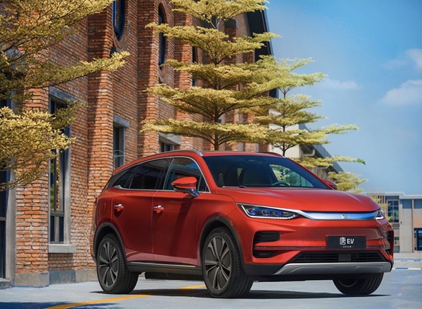 售价都在30万以上中大型SUV，阿维塔11 vs 唐新能源，谁更值得买