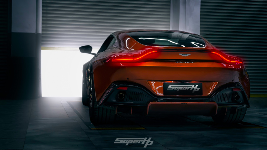 阿斯顿马丁 V8 Vantage