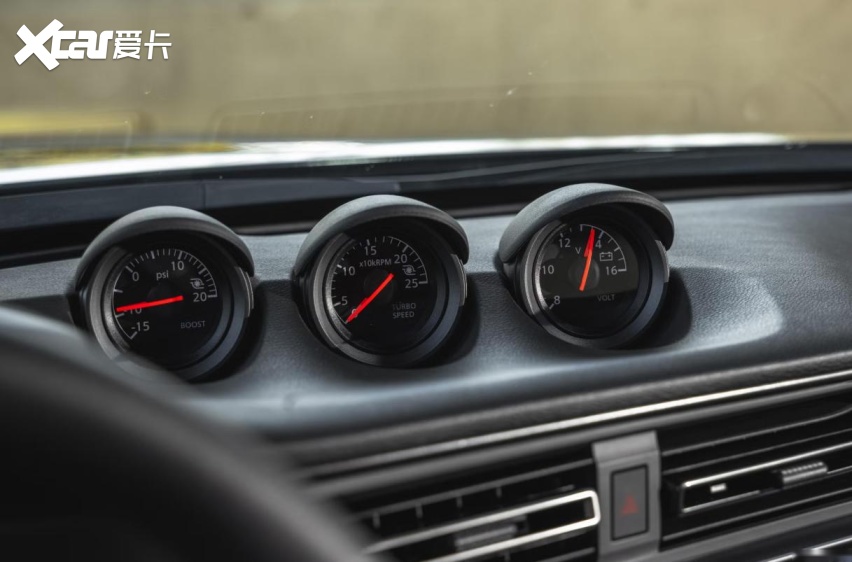 日产Z Nismo引入国内，海外评价一般？2009年的老平台