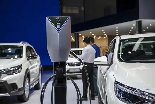 中国举国之力发展电动汽车，是大势所趋？还是西方阴谋？