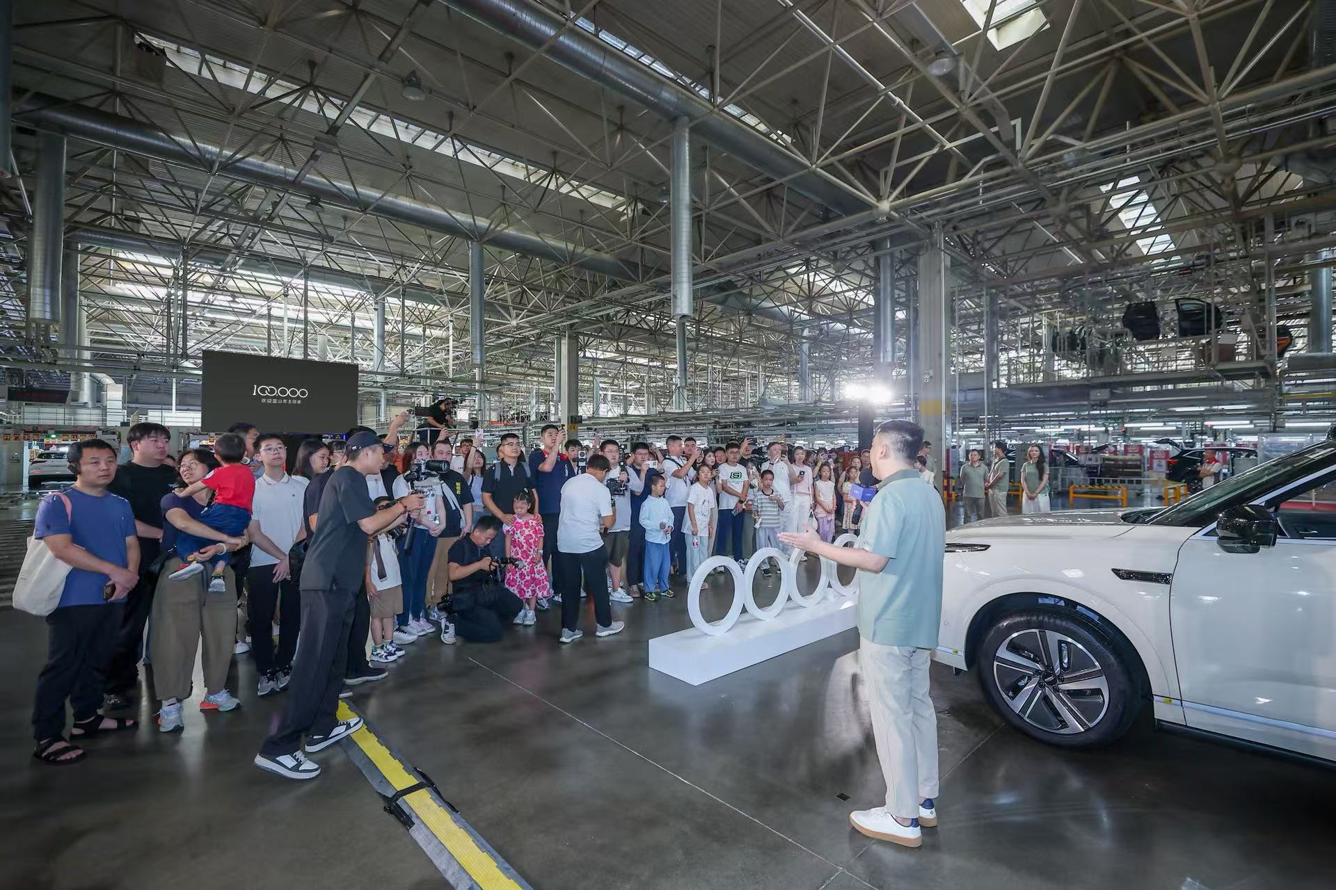 互為底氣,相互成就,魏牌藍(lán)山歡迎十萬車主回家活動(dòng)圓滿落幕 互為底氣,相互成就,魏牌藍(lán)山歡迎十萬車主回家活動(dòng)圓滿落幕