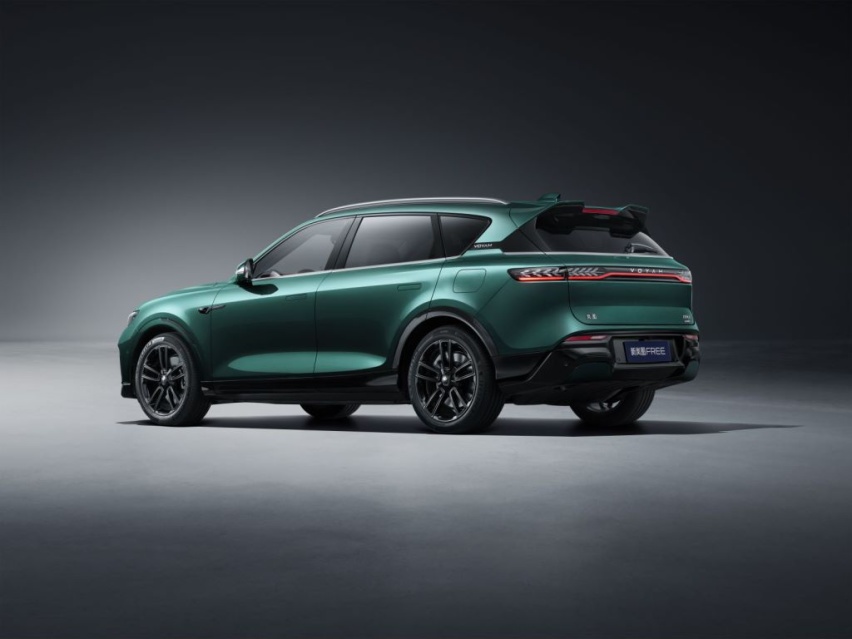 智驾游大五座SUV 售价26.69万元 新岚图FREE正式上市