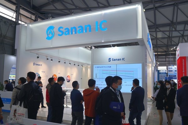 三安集成与慕展到场展商深入交流分享。