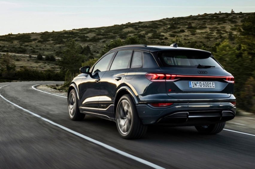 2025款奥迪Q6 e-tron，全新PPE纯电平台首款车型，与国产Q