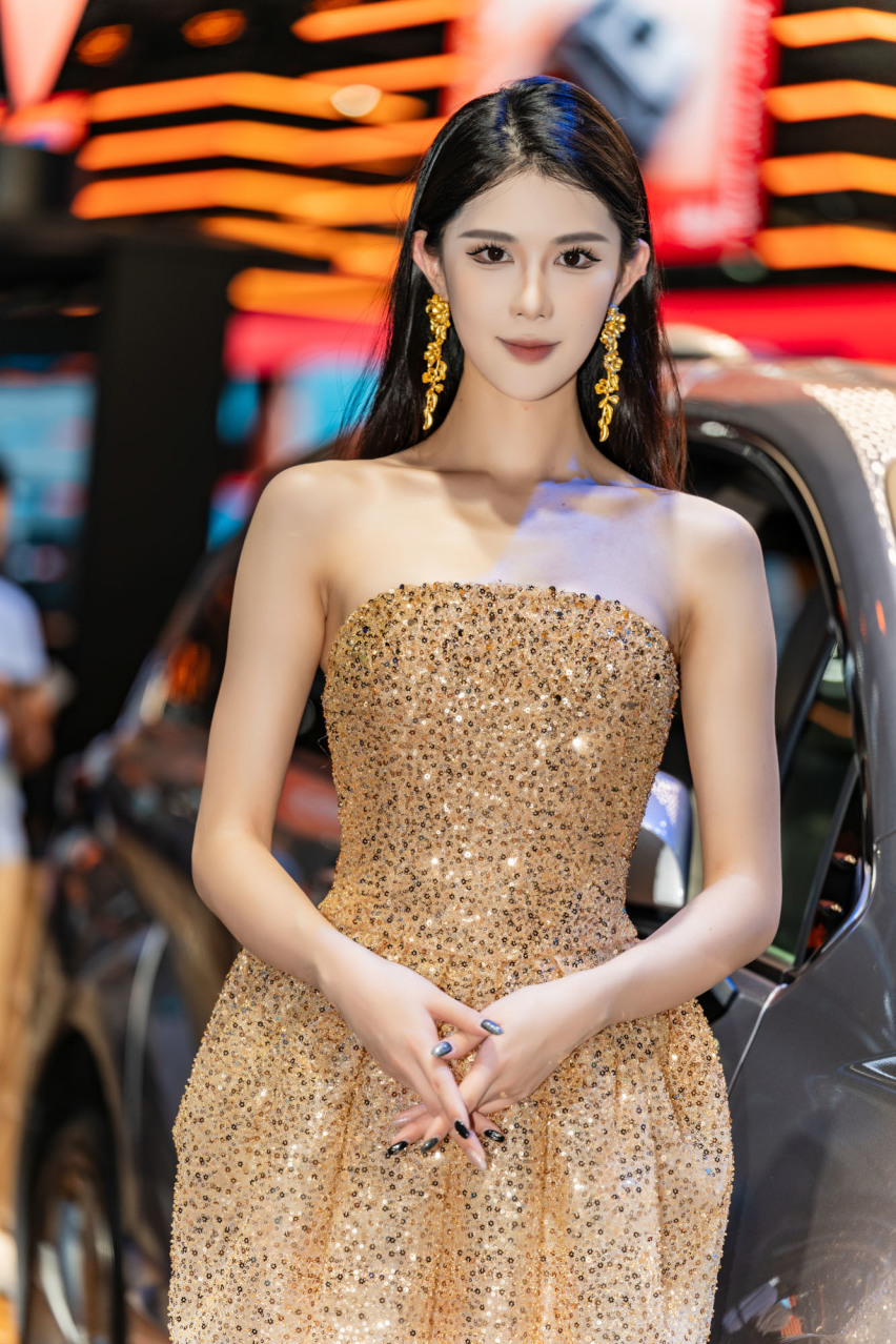 2024广州车展小姐姐大合集！是真男人就坚持到最后一张！