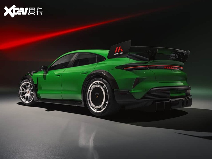 6分55.533秒！保时捷Taycan Turbo GT纽北封王，小米