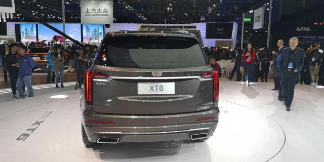 凯迪拉克XT6亮相，2.0T+9AT配主动变缸技术 你还看宝马X5？