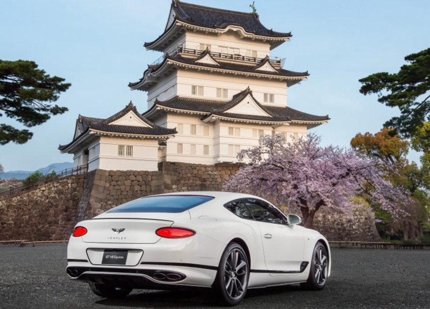 宾利欧陆GT V8 搭载4.0T双涡轮增压V8发动机