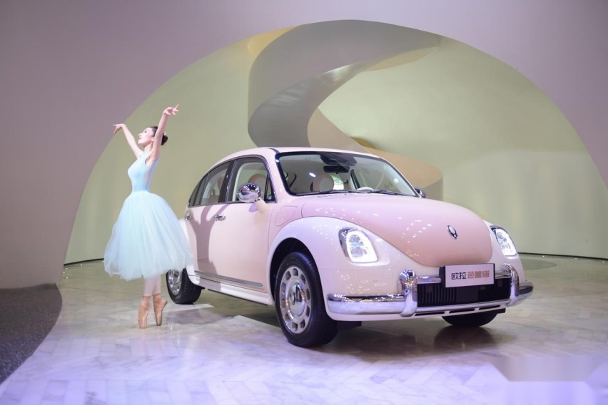 更爱女人的汽车品牌，从芭蕾猫预售看欧拉的“软饭”战略
