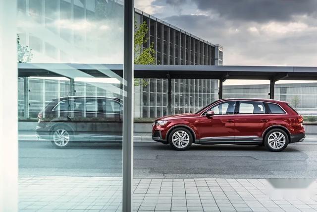 3.0T+48V+轴距3米，还有全系7座，这才是真奥迪Q7