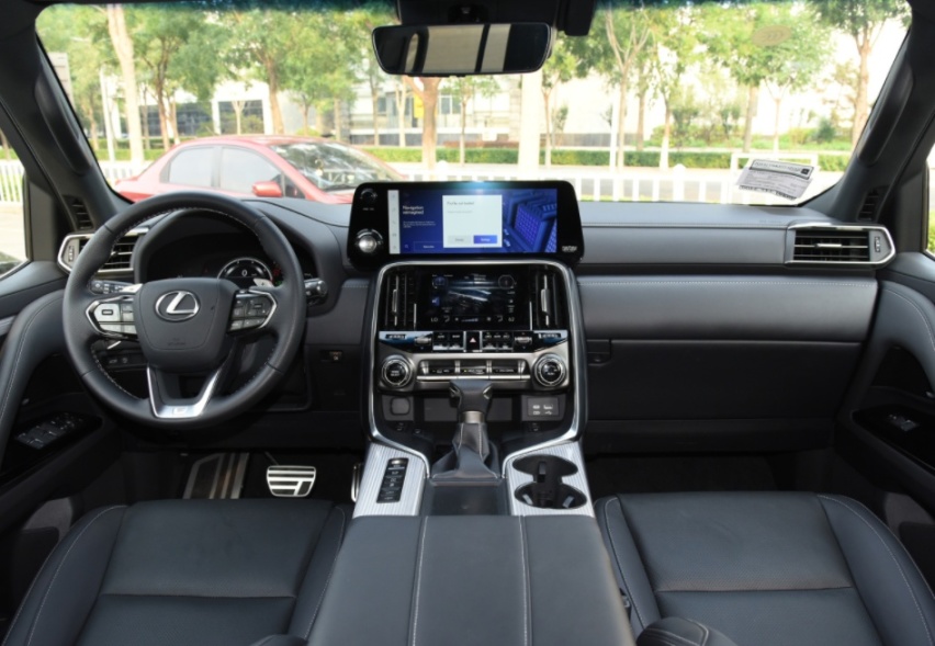 全新雷克萨斯LX600来了！新车外观霸气，动力强劲，你喜欢吗？