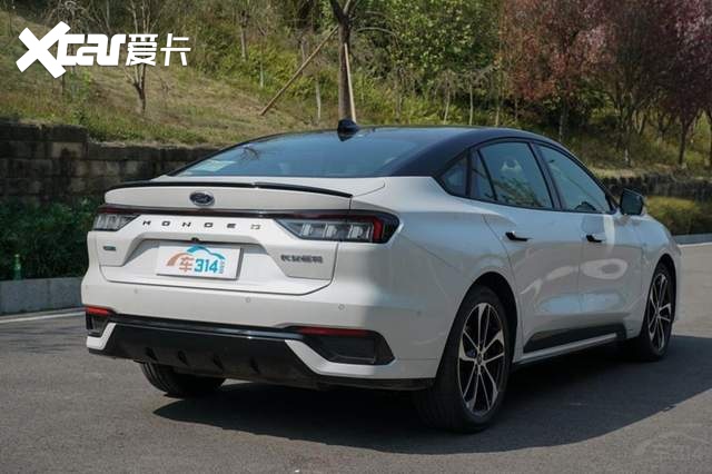 全新蒙迪欧对比奥迪A4L？别说就算豪华品牌又如何