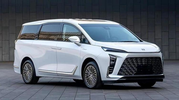 上汽通用三品牌齐上新，GL8 PHEV、IQ 傲歌、探界者 Plus打