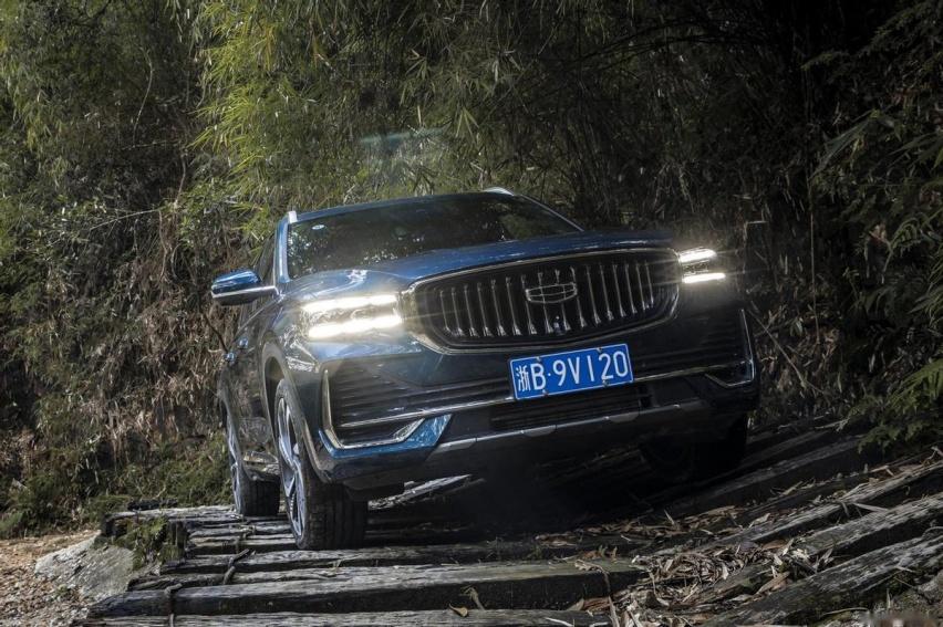 轱辘试驾｜挑战路虎同款越野场地！星越L是20万内最好玩的SUV？