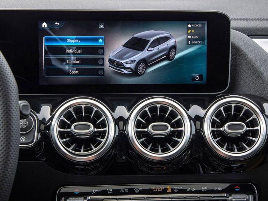 像一台SUV，新一代奔驰GLA级曝光，1.3T发动机+一大堆