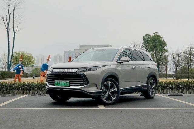 试驾实测大五座SUV护卫舰07：百公里亏电油耗低至4.6L